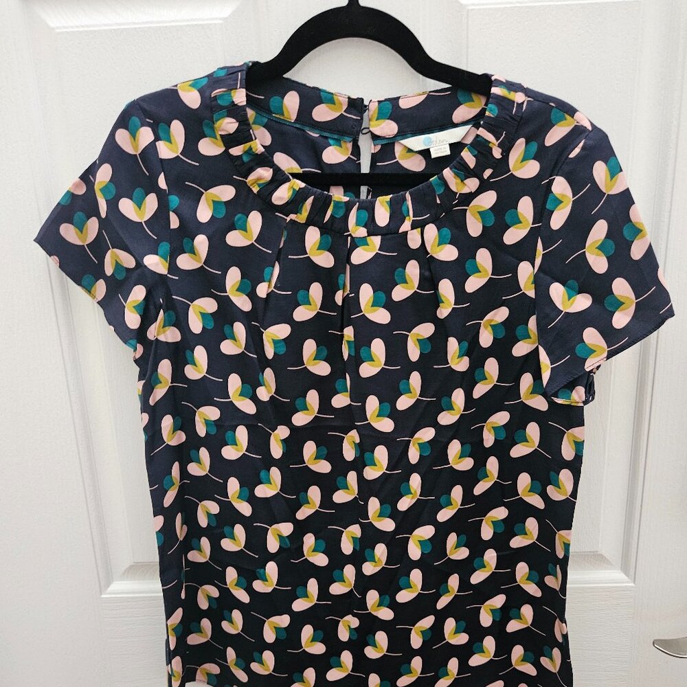 Women's Short Sleeve Blouse